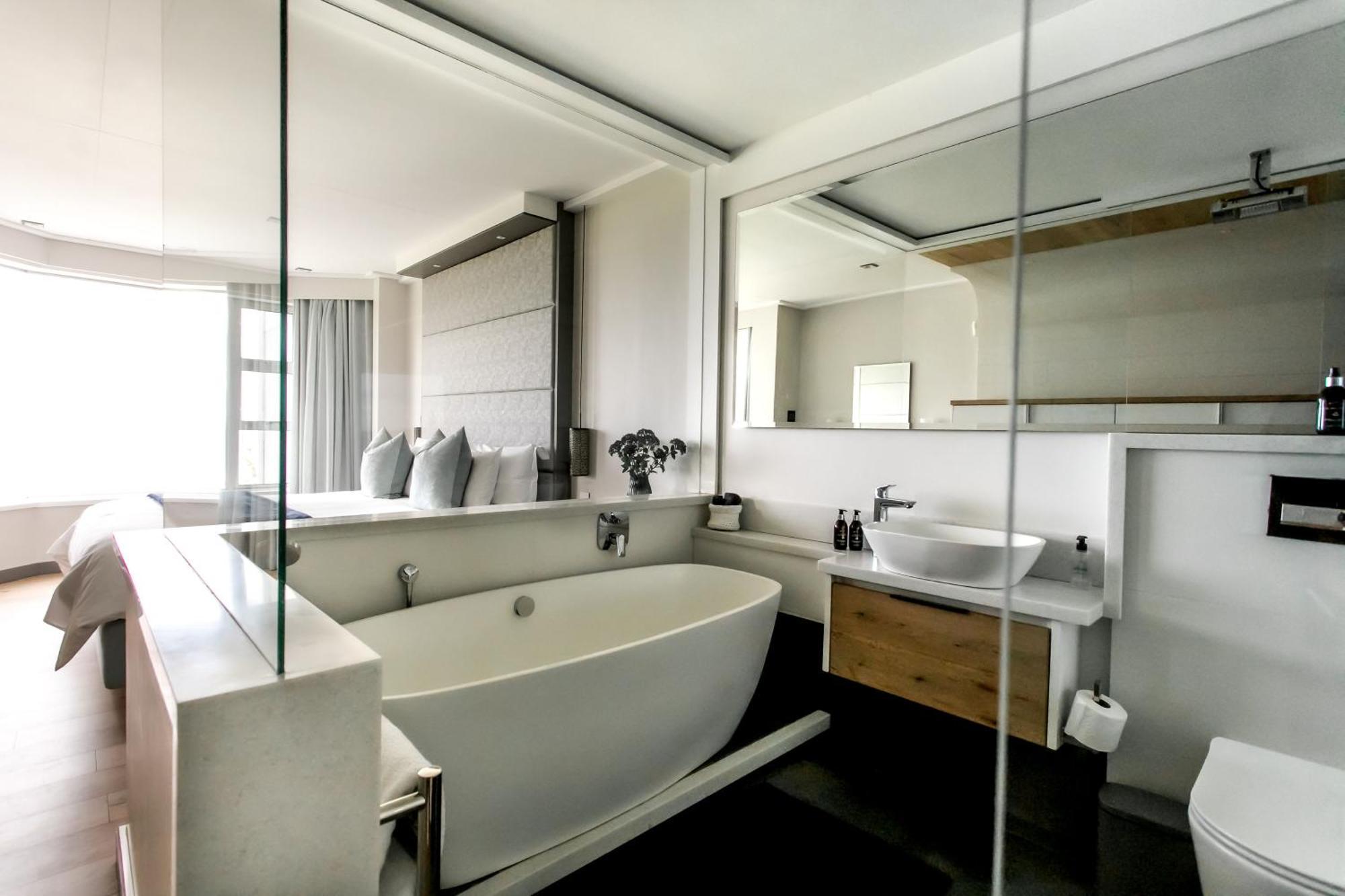 Bayview 203 Apartment Hermanus Bagian luar foto