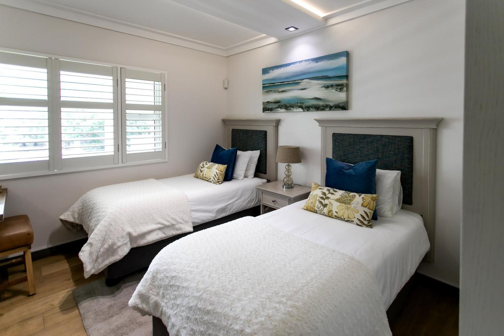 Bayview 203 Apartment Hermanus Bagian luar foto